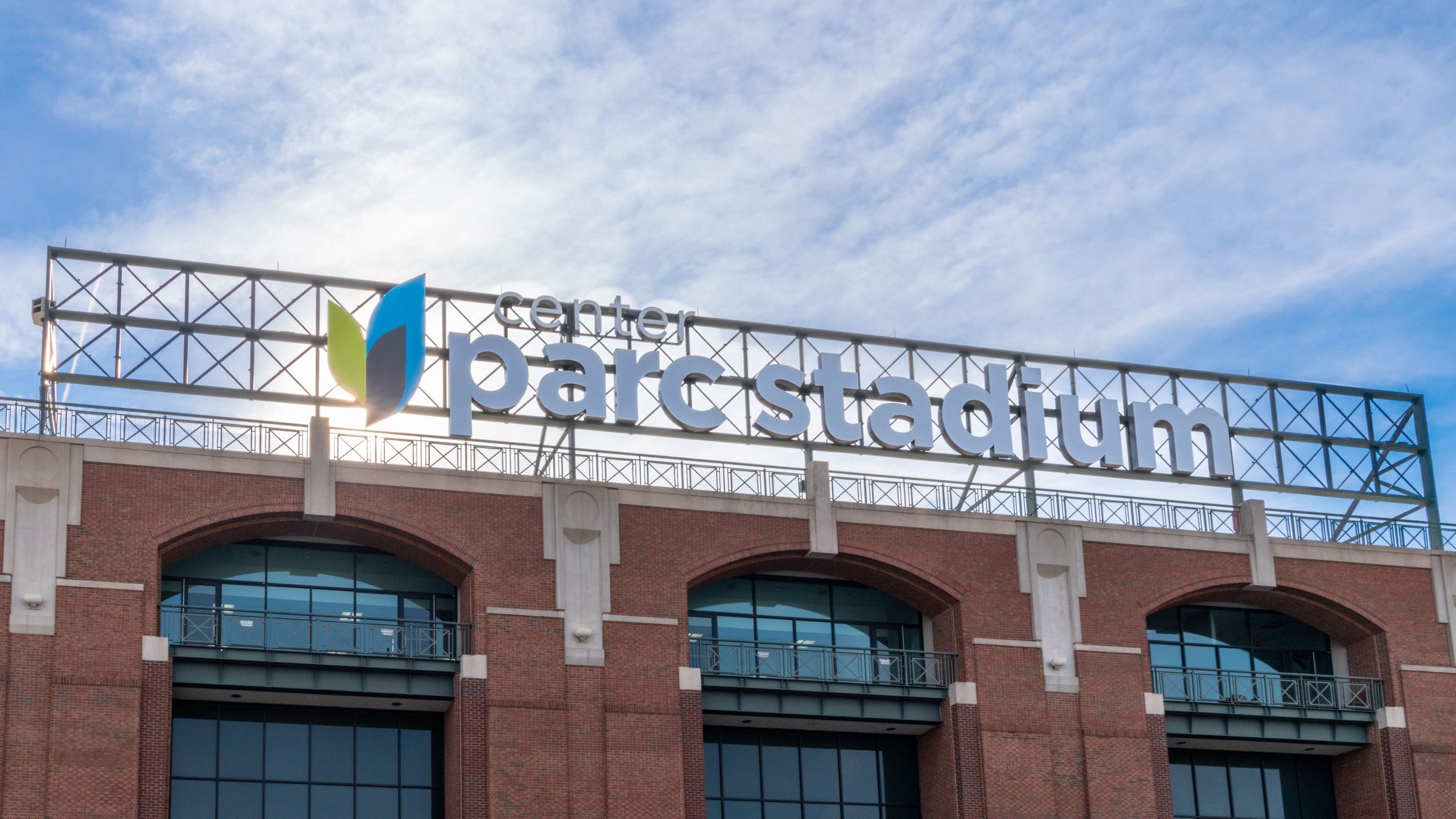 Benson Signs Chosen for Center Parc Stadium Naming Rights Project